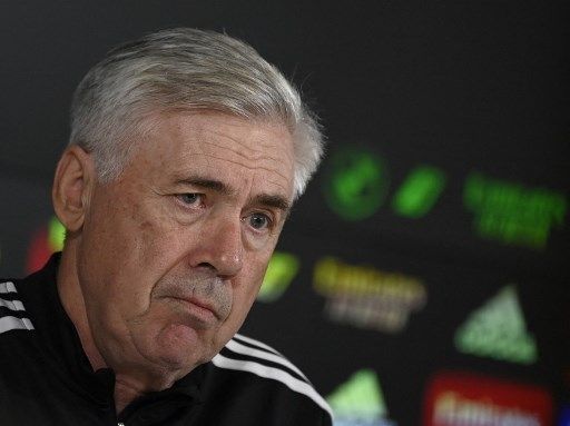 Pelatih Real Madrid Carlo Ancelotti hadiri jumpa pers jelang El Clasico kontra Barcelona di Santiago Bernabeu, Sabtu (15/10/2022). [AFP]