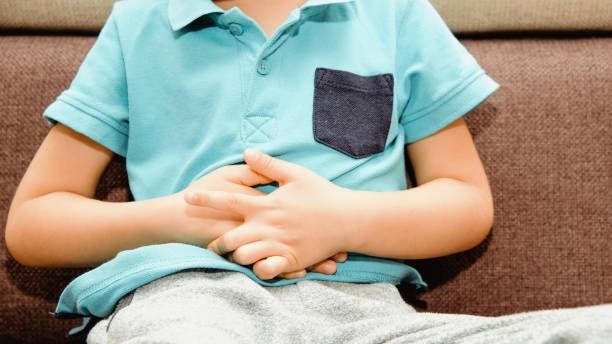Ilustrasi Anak Sakit Perut - Penyebab Gangguan Ginjal Akut pada Anak (Pexels)