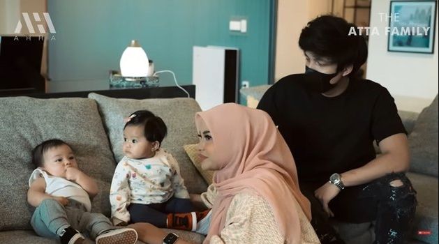 Momen Playdate Baby Ameena dan Baby Izz. (YouTube/AH)