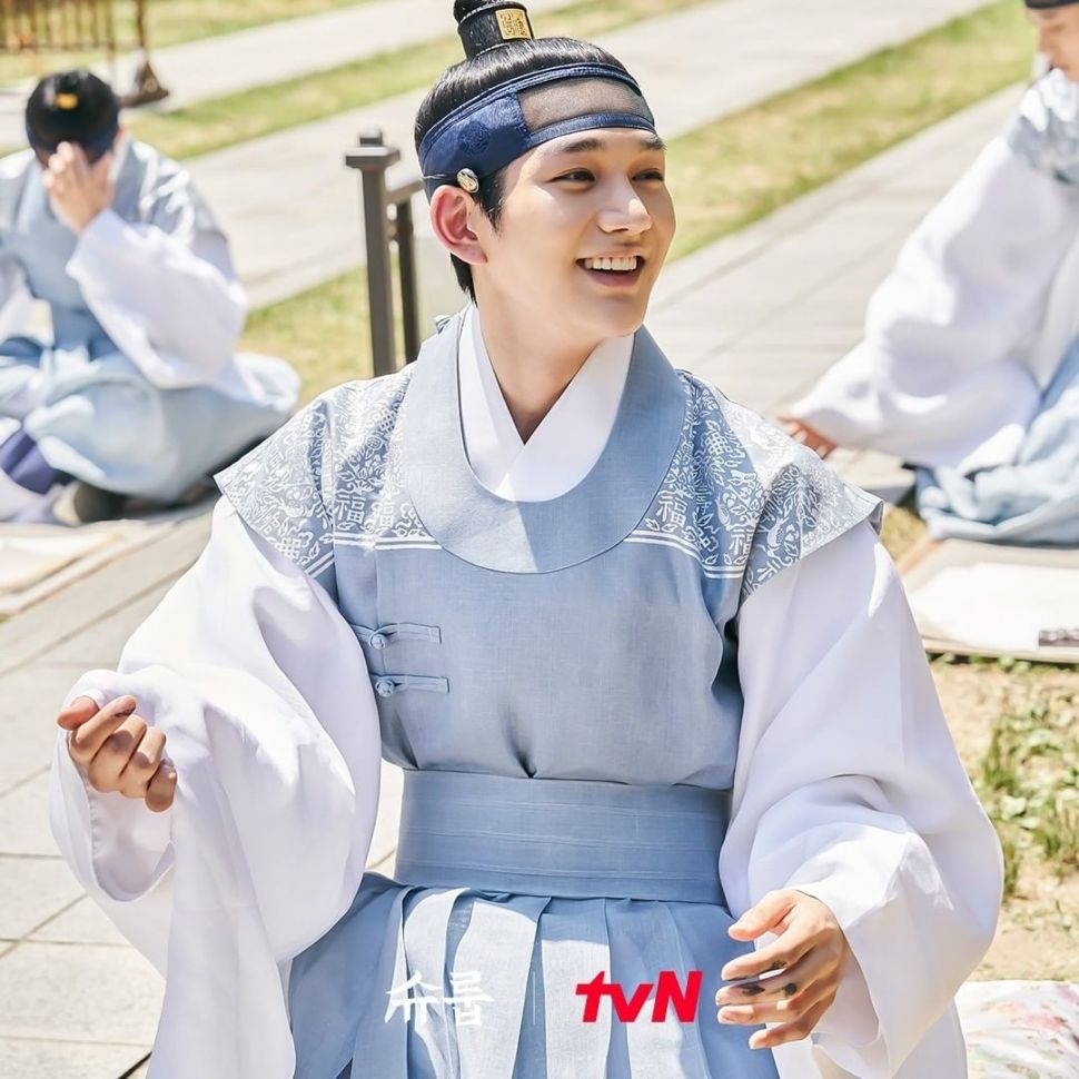 Adu Gaya Pemeran Pangeran di Under The Queen's Umbrella (Instagram/@tvn_drama)