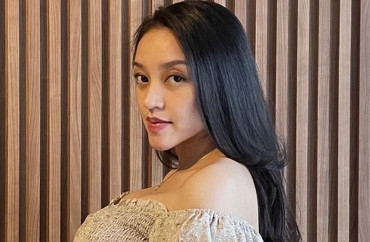 Profil Amanda Zahra Yang Viral Di Twitter Cewek Cantik Spek Anime Yang