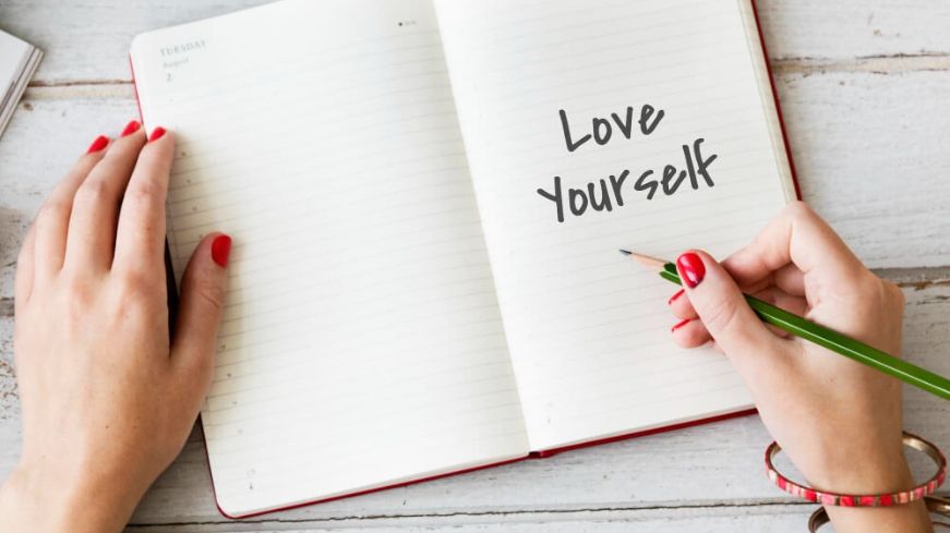 Ilustrasi self love (Freepik.com/rawpixel-com)