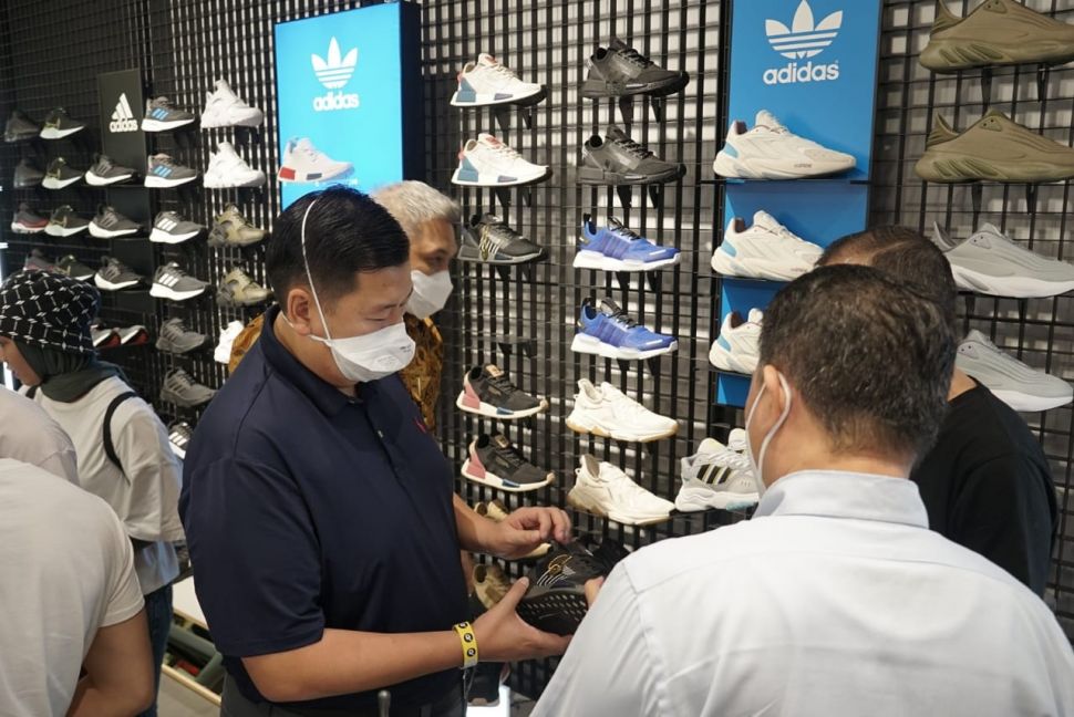 Sedang Berburu Sneakers? Gerai Ini Kasih Promo Di Bawah Harga Pasaran Hingga Gratis Adidas Air Jordan 1. (Dok: Istimewa)