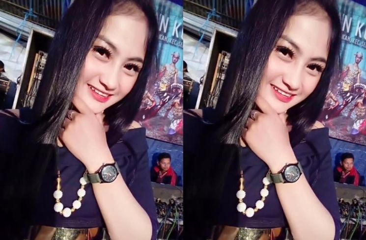 Potret Novi Listiana Petani Happy saat Masih Jadi Biduan (Instagram/@novilisty_)