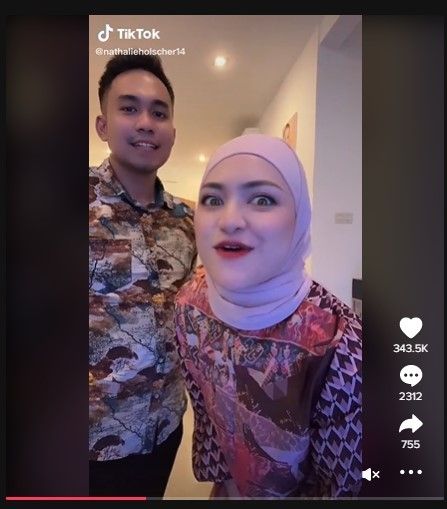 Unggahan TikTok Nathalie Holscher (TikTok)