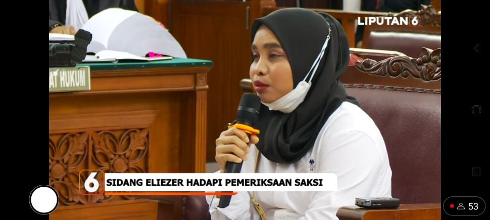 Susi, PRT Ferdy Sambo saat bersaksi dalam sidang kasus pembunuhan Brigadir J. (Suara.com/M Yasir)