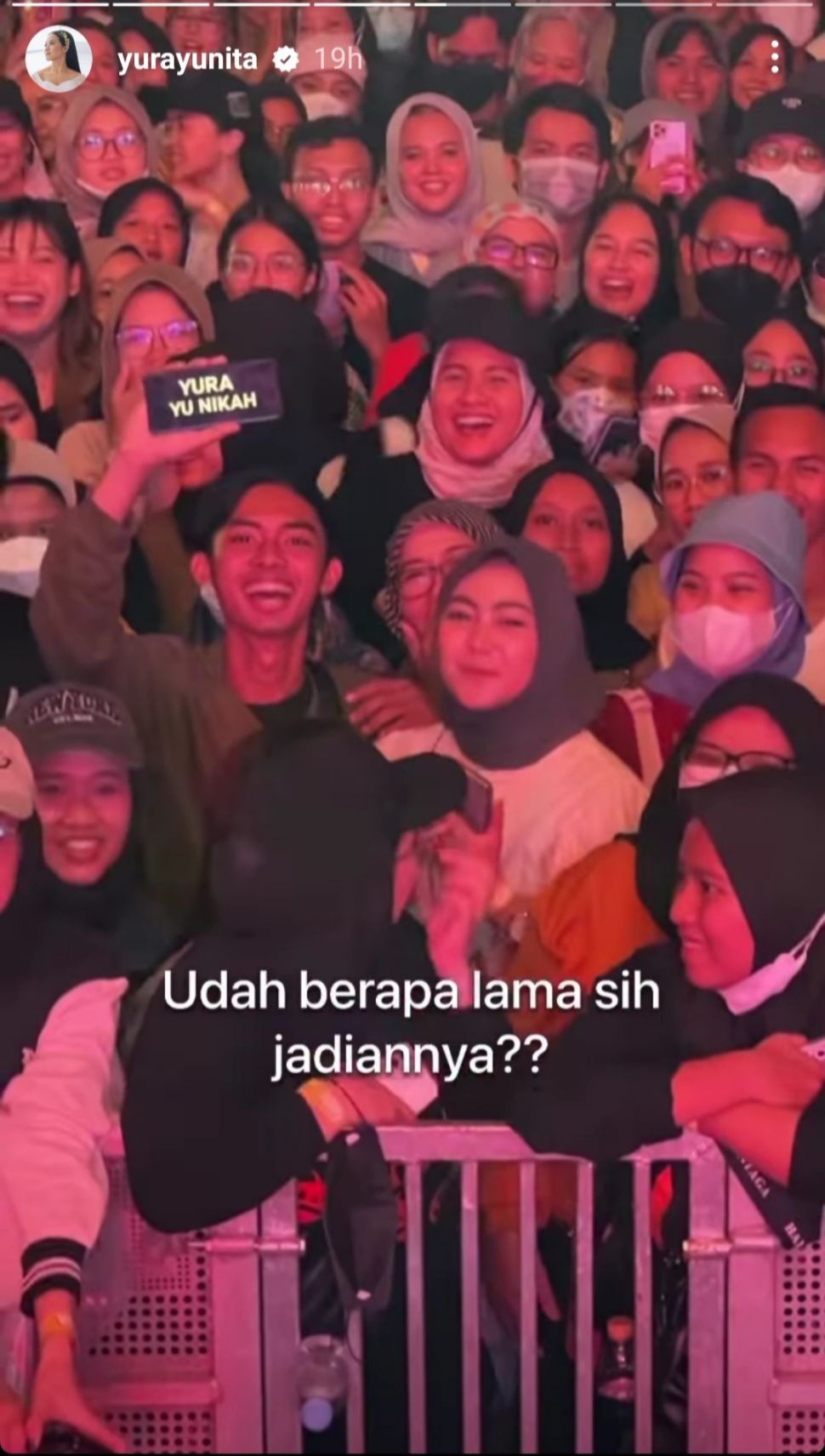 Heboh! Yura Yunita Diajak Nikah Penggemar di Tengah Konser, Apa Jawabannya?