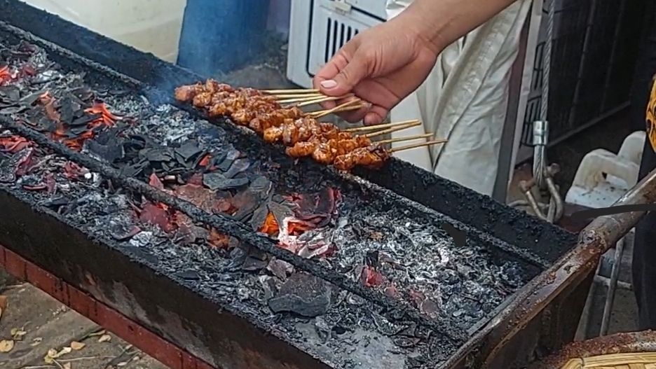 Sate kuliner khas Nusantara. (Lilis/Suara.com)