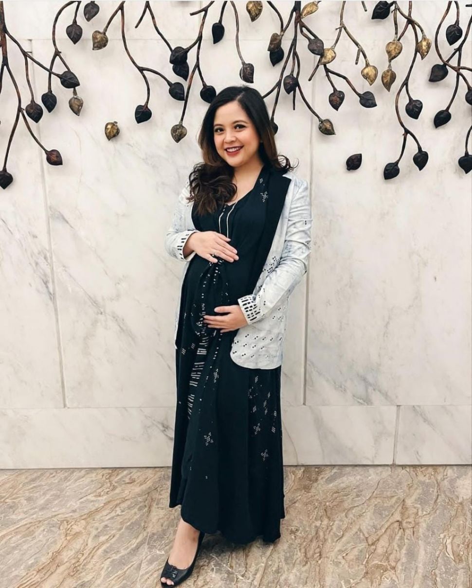 Potret selebriti hamil pamer baby bump. (Dok. Instagram)