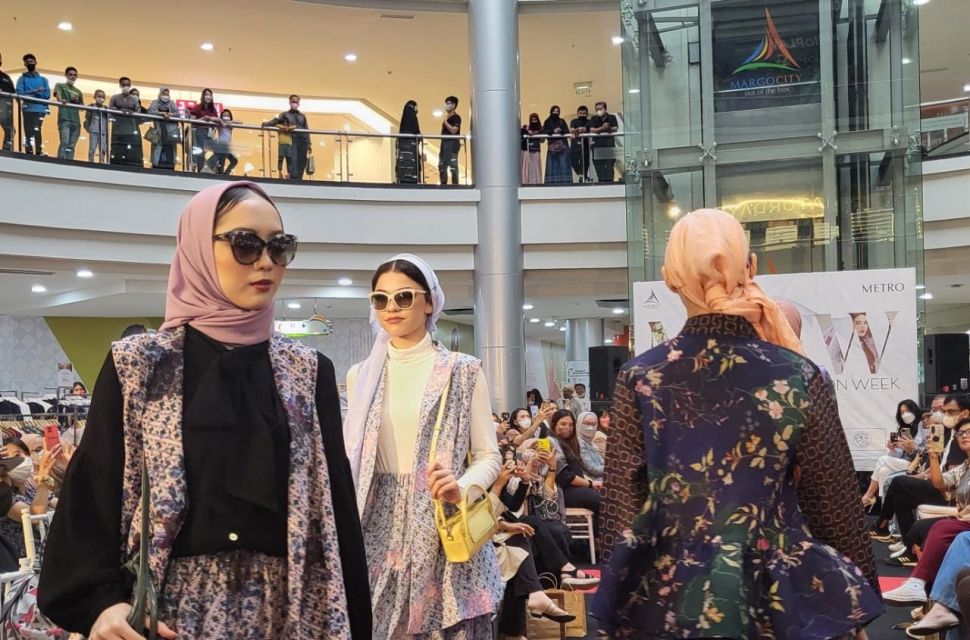 Tampil di Metro Modest Fashion Show, Calvin Kain Pamerkan Deretan Koleksi Elegan dan Cheerfull. (Suara.com/Dinda Rachmawati)