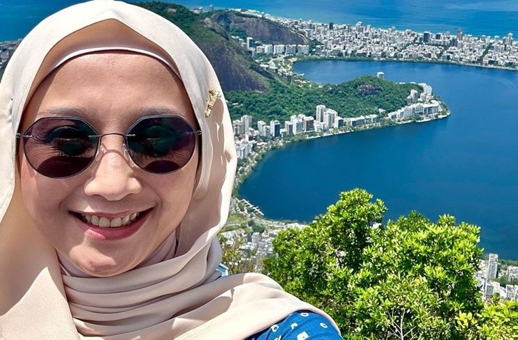 Potret Liburan Desy Ratnasari ke Brasil (Instagram/@desyratnasariterdepan)