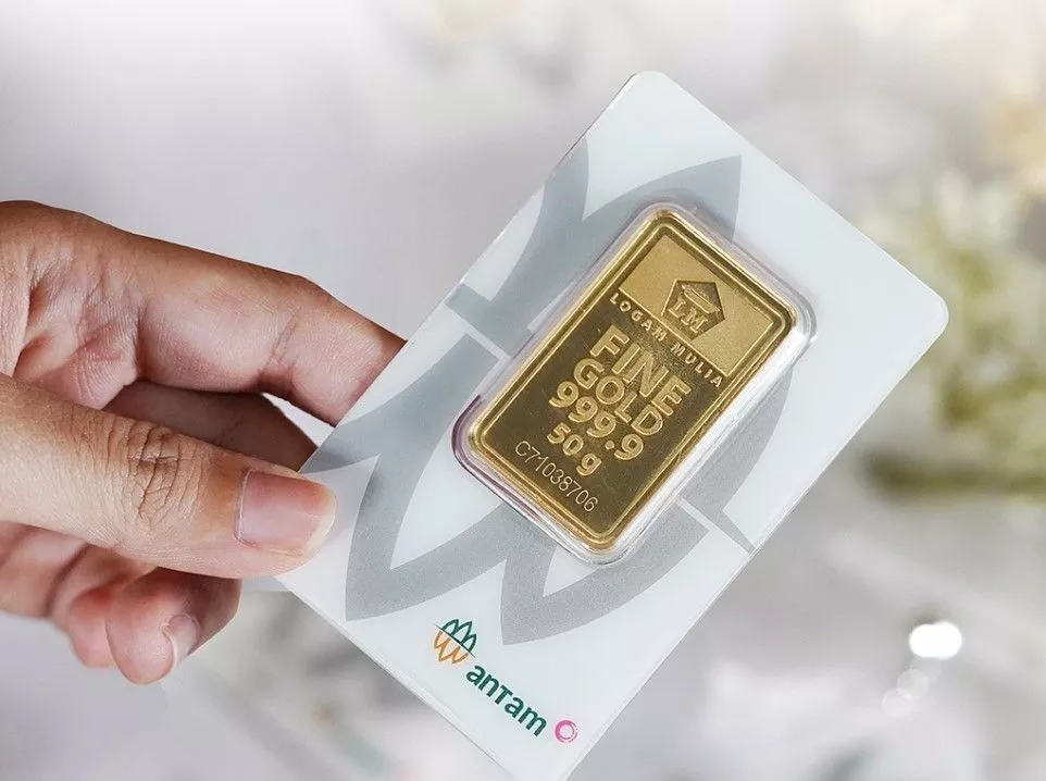 Aneka pilihan emas batangan Antam dengan sertifikat resmi sebagai instrumen investasi paling aman bagi pemula