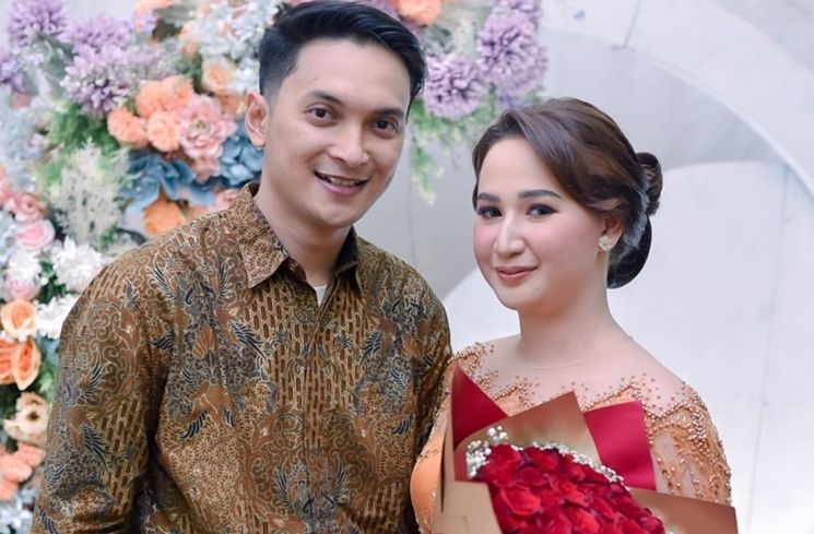 Momen Lamaran Reiner Manopo (Instagram/@shofiaahmadwedding.id)