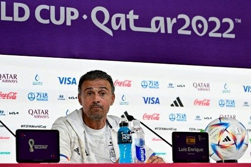 Pelatih Timnas Spanyol Luis Enrique menghadiri jumpa pers jelang laga kontra Kosta Rika di laga perdana Grup E Piala Dunia 2022, di QNCC, Doha, Selasa (22/11/2022). [AFP]