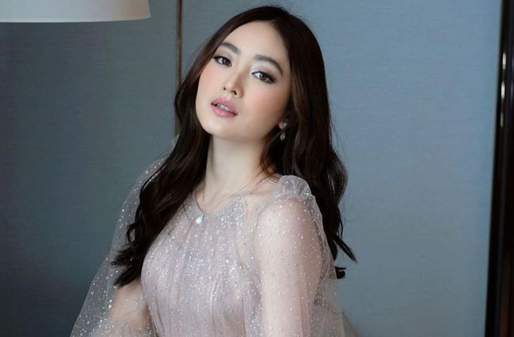 Artis Pernah Jadi Bridesmaid Seleb Lain (Instagram/@natashawilona12)