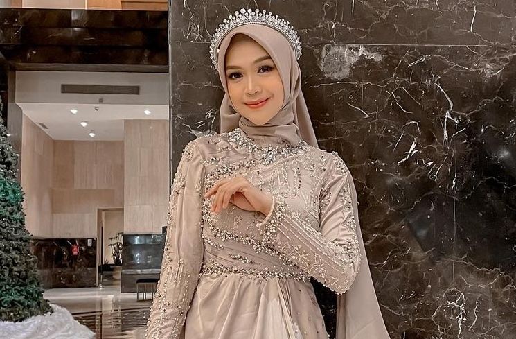 Artis Pernah Jadi Bridesmaid Seleb Lain (Instagram/@riaricis1795)