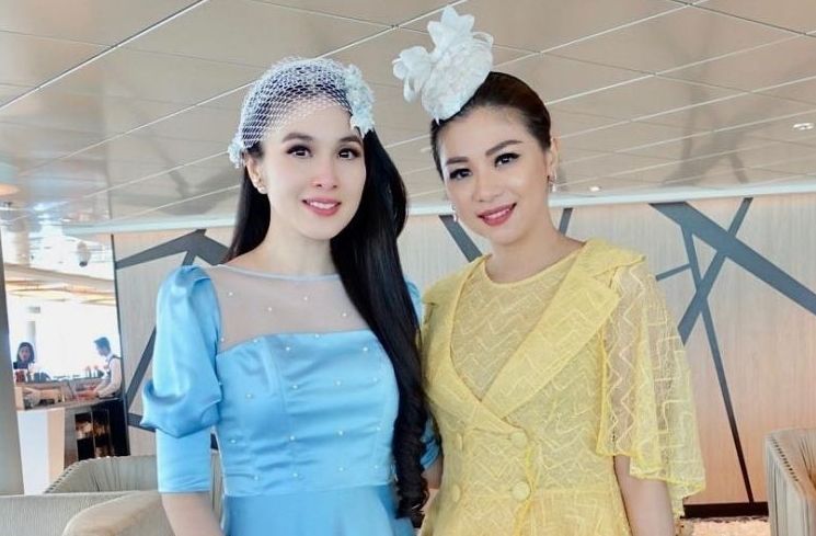 Artis Pernah Jadi Bridesmaid Seleb Lain (Instagram/@sandradewi88)