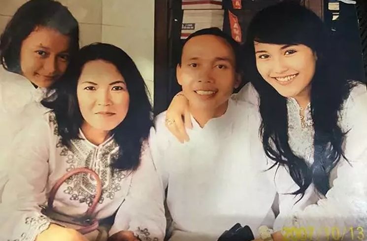 Foto Lawas Ayu Ting Ting dan Keluarga (instagram/@mom_ayting92_)