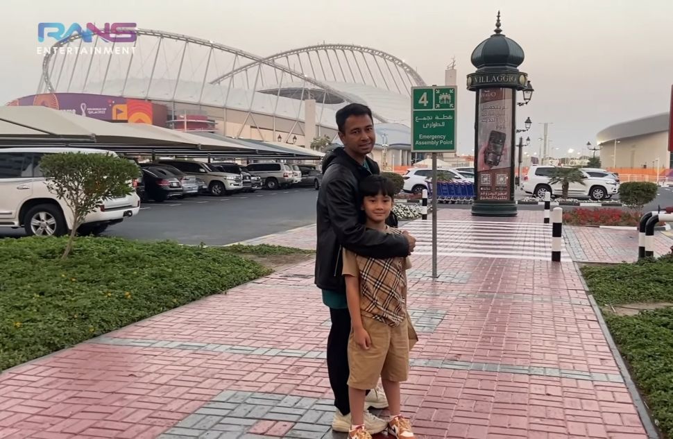 Rafathar dan Raffi Ahmad belanja di Qatar (YouTube RANS Entertainment)