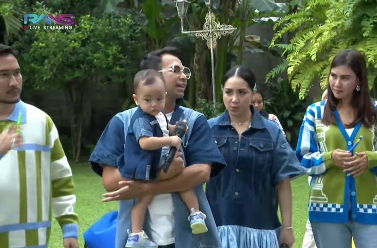 Potret ulang tahun Rayyanza (YouTube/Rans Entertainment)