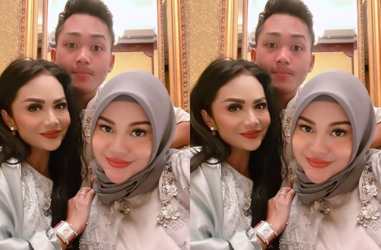 Potret Kedekatan Krisdayanti dan Azriel (Instagram/@krisdayantilemos)