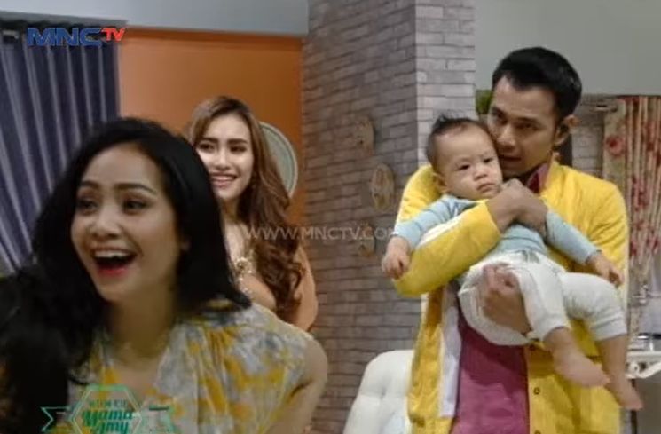 Momen lawas Ayu Ting Ting dan Nagita Slavina  (YouTube/Rumah Seleb MNCTV)