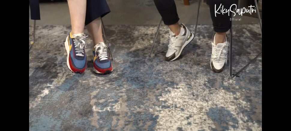 Najwa Shihab dan Kiky Saputri Adu Sepatu Puluhan Juta yang Dipakai, Siapa Paling Kece dan Mahal? (Dok: YouTube/KikySaputri)