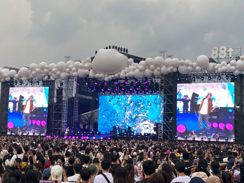 Festival Musik 88 Rising Head in the Clouds Jakarta (Suara.com/ Risna Halidi)