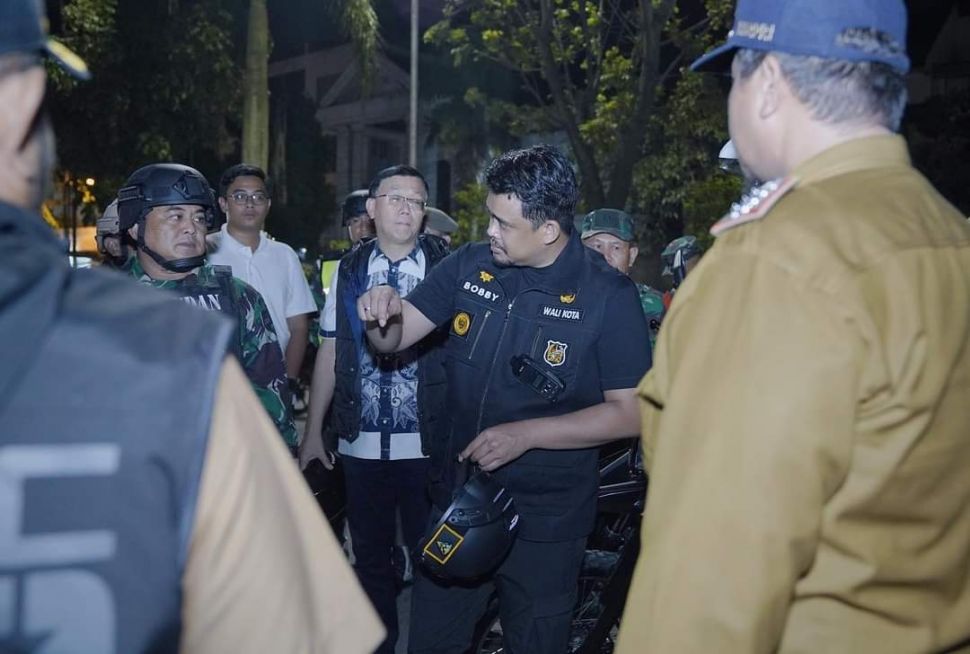 Wali Kota Medan Bobby Nasution melakukan patroli pada Sabtu (3/12/2022) malam. [Instagram @bobbynst]