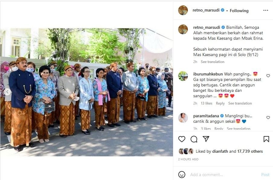 Pejabat mandikan Kaesang di prosesi siraman. (Dok. Instagram)