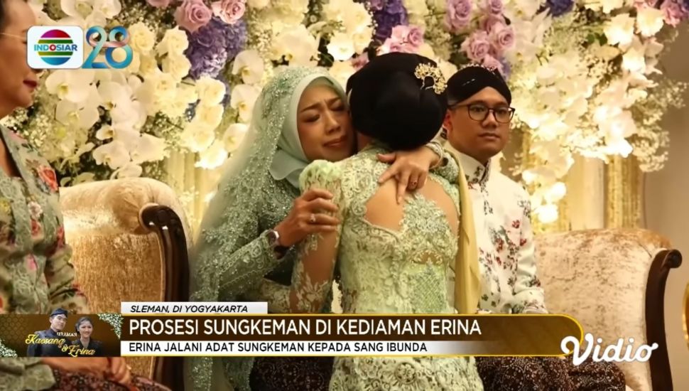 Momen Penuh Haru Erina Gudono Mohon Restu (YouTube Indosiar)