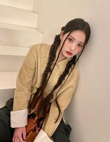 Jinni NMIXX [Instagram/@nmixx_official]