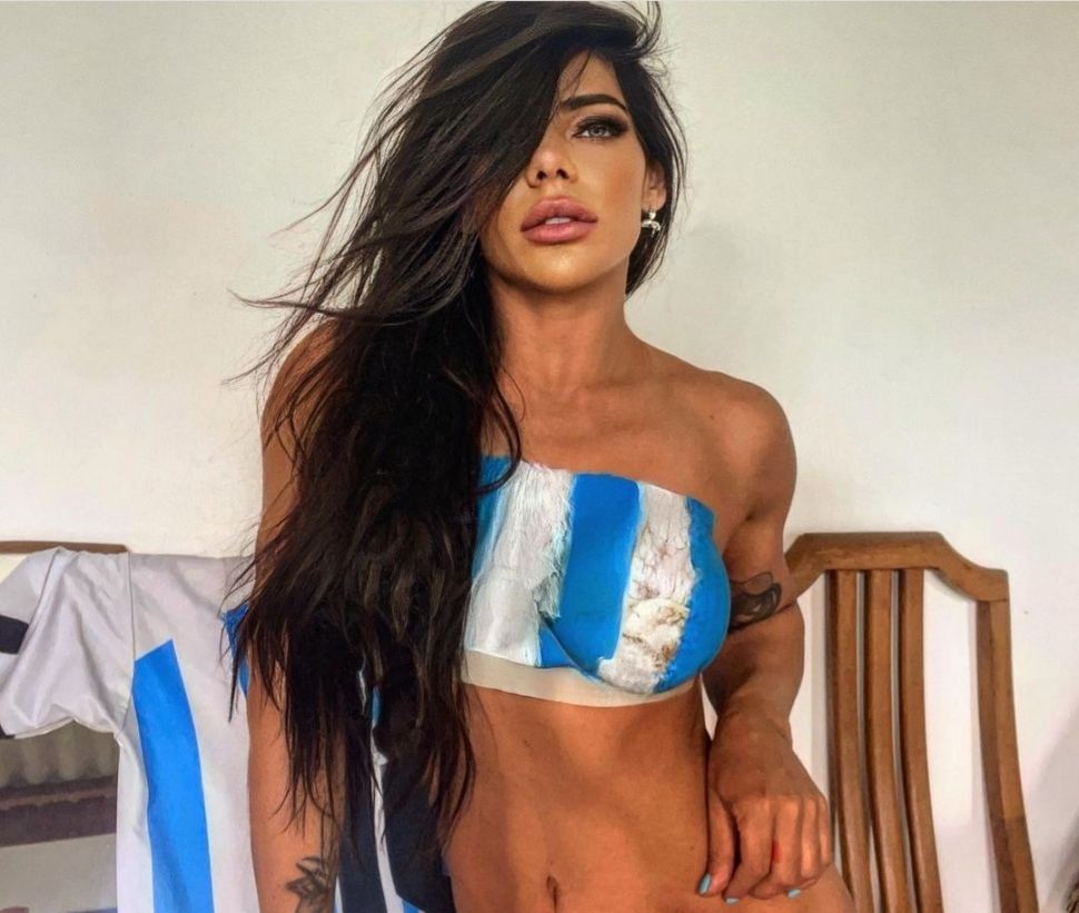 Suzy Cortez Penggemar Seksi Lionel Messi yang Foto Bugil Saat Argentina Melaju ke Final (Instagram)