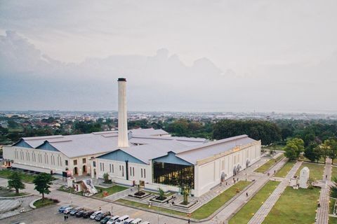 De Tjolomadoe, bekas pabrik gula Colomadu (Instagram @detjolomadoe_official)