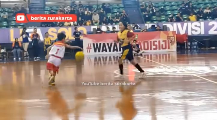 Potret Jan Ethes Tanding Basket. (YouTube/Berita Surakarta)