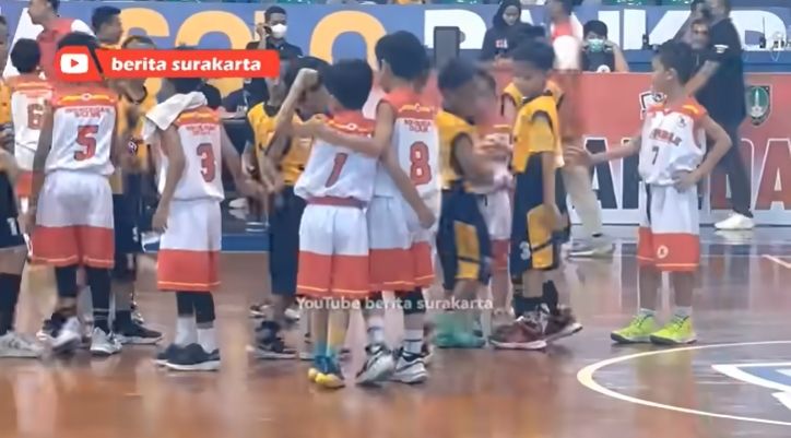 Potret Jan Ethes Tanding Basket. (YouTube/Berita Surakarta)