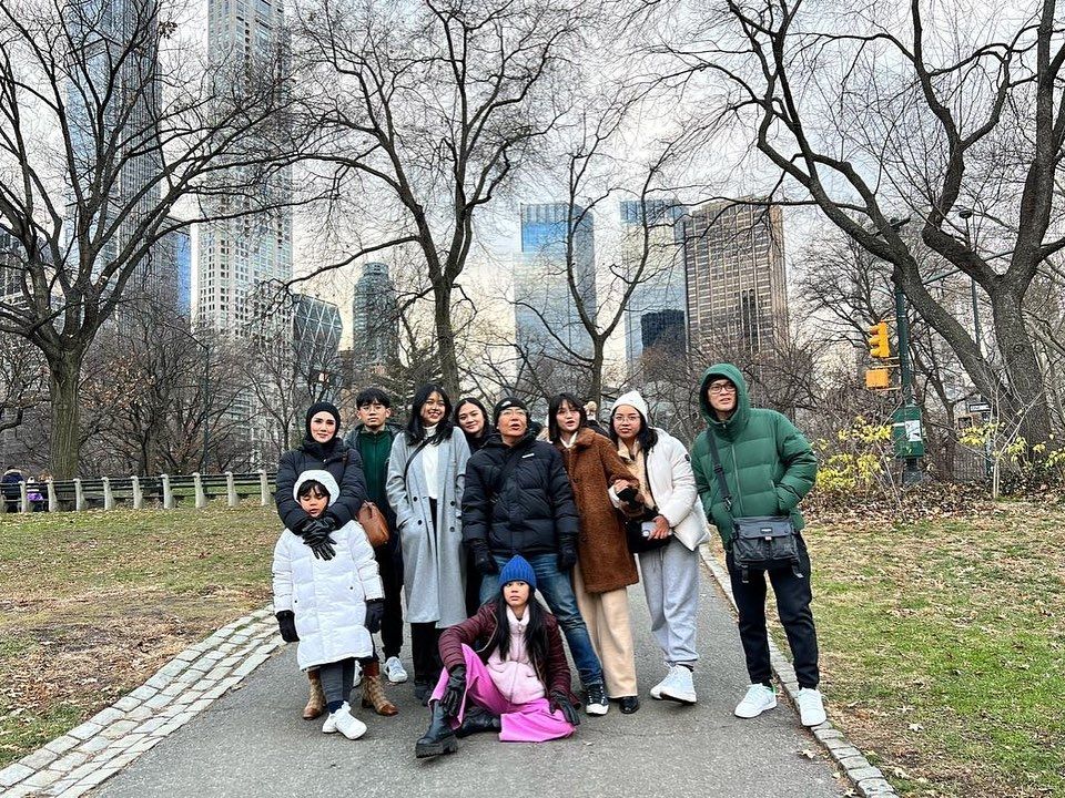 Momen Liburan Mulan Jameela dan Anak ke Amerika Serikat. (Instagram/mulanjameela1)