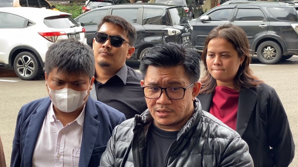 Kuasa hukum Baim Wong, Machi Achmad [Suara.com/Adiyoga Priyambodo]