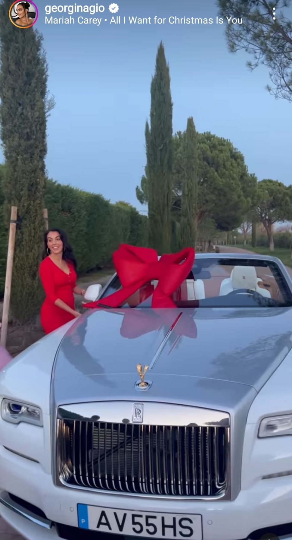 Georgina Rodriguez Beri Cristiano Ronaldo Mobil Mewah Sebagai Hadiah Natal (Instagram)