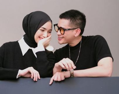 Potret kemesraan Citra Kirana dan Rezky Aditya. (Instagram/ citraciki)