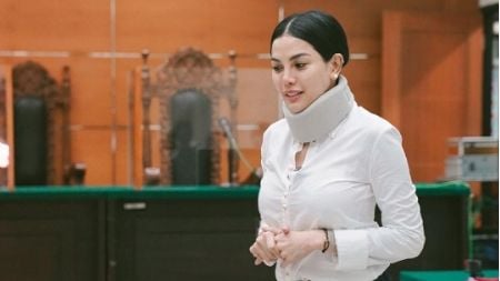 Nikita Mirzani menghadiri sidang vonis putusan di PN Serang. (instagram/@nikitamirzanimawardi_172)