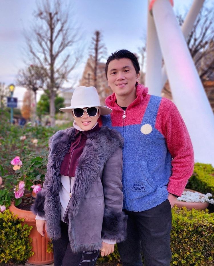 Momen Syahrini Jalan-Jalan di USJ. (Instagram/princessyahrini)