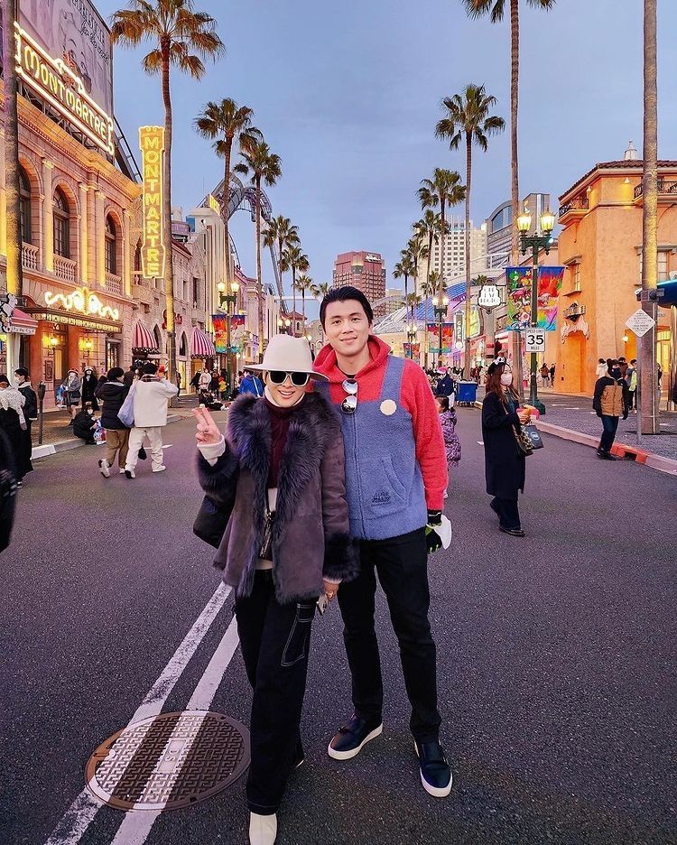 Momen Syahrini Jalan-Jalan di USJ. (Instagram/princessyahrini)