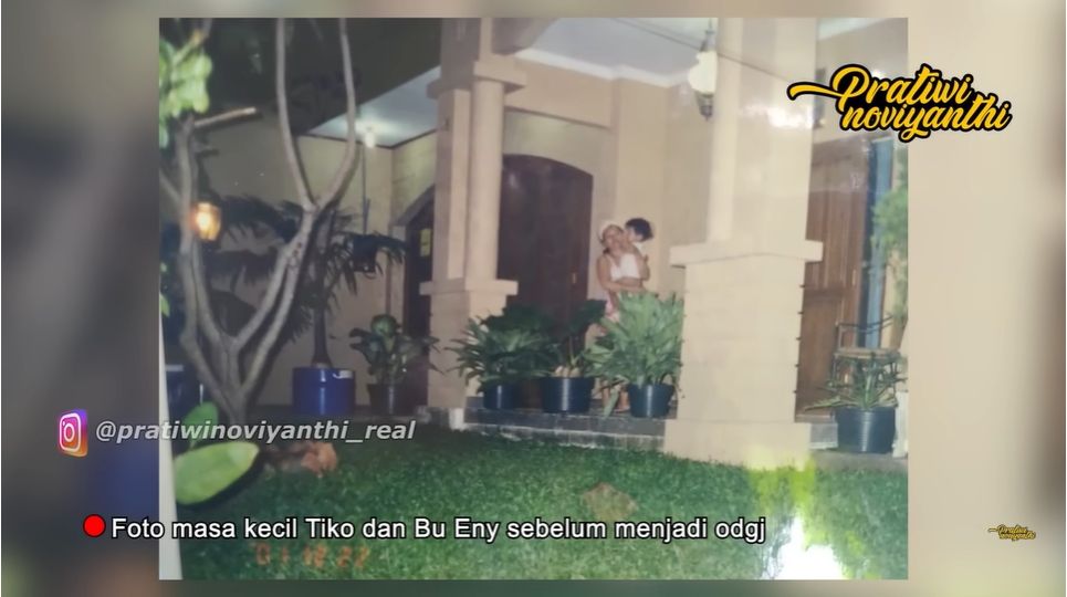 Masa kecil Tiko sebelum keluarganya jatuh (Youtube/Pratiwi Noviyanthi)