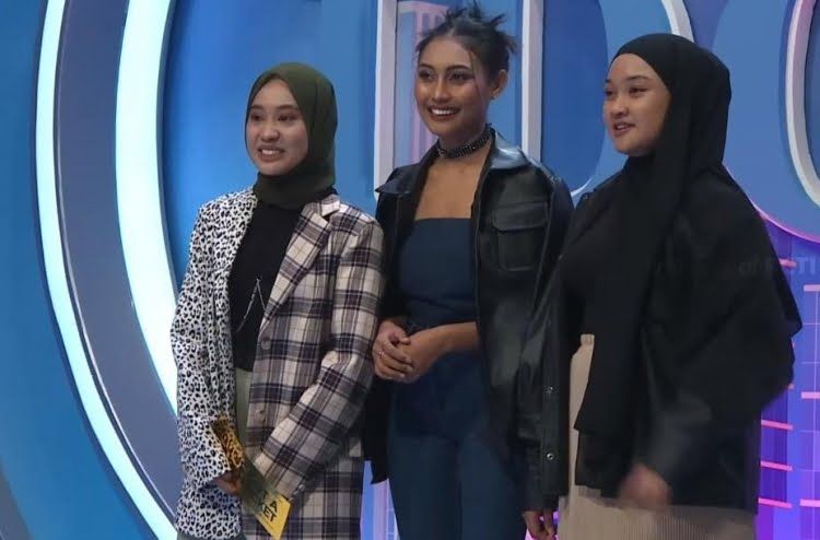 Potret Akrab Novia Bachmid Bareng Kakak dan Adiknya (Instagram/@zilvabachmid2)