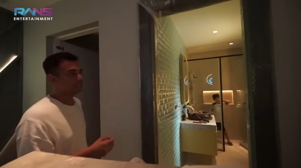 Kredit Foto: Potret kamar mewah Rafathar dan Rayyanza di rumah baru. (YouTube/RANS Entertainment)