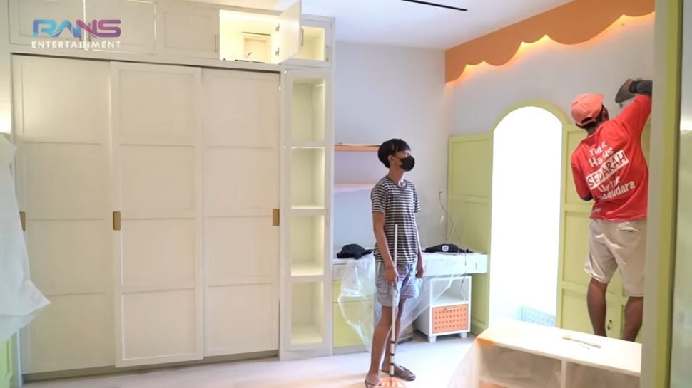 Kredit Foto: Potret kamar mewah Rafathar dan Rayyanza di rumah baru. (YouTube/RANS Entertainment)