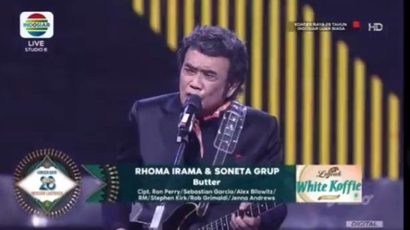 Aksi Raja Dangdut Rhoma Irama menyanyikan lagu BTS (Twitter/@starfess)