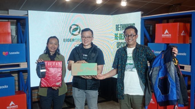 Kolaborasi Eiger dan Lazada buat inovasi packaging yang ramah lingkungan. (Dok. Fajar/Suara.com)