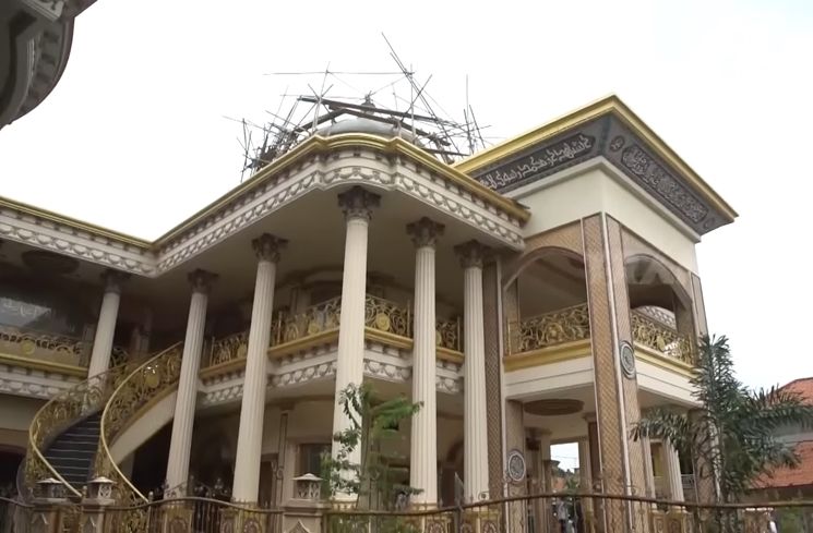 Rumah Muzdalifah (YouTube/TRANS7 OFFICIAL)